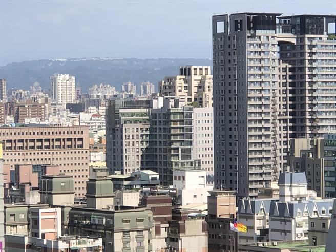 市府表示，调降地价符合市长卢秀燕上任后积极推动的「轻税简政」。（陈世宗摄）