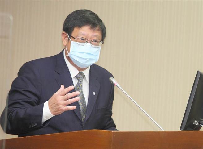 今年12月18日即將舉行公投，其中一項為重啟核四，環保署長張子敬（如圖）28日在立法院備詢時表示，「核電不能被視為綠電」，他表示，國際能源總署有關減碳路徑，能源主要是以再生能源、碳捕捉技術來達到。（張鎧乙攝）
