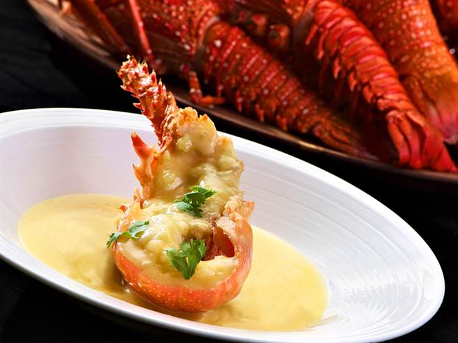 上汤焗龙虾。（台北神旺大饭店提供）