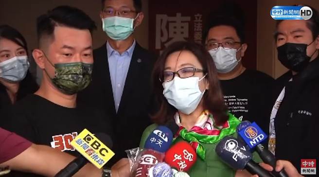 前不分区立委林静仪曾在挺陈柏惟时，脱口「在这区选都要穿防弹衣」而遭炮轰，如今自己却跳下来选。(图／中时新闻网)