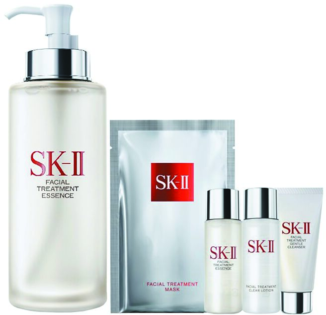 台南大远百「SK-II青春加大组」，价值1万106元、特价7182元，限量20组。（远百提供）