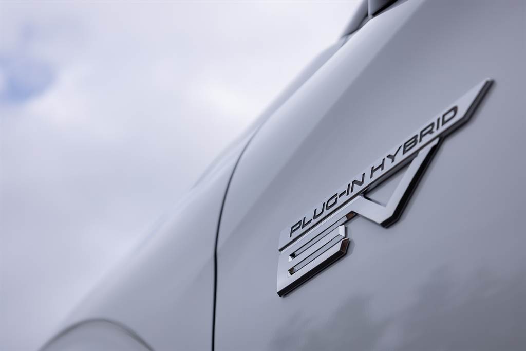 新增七人座、全新 2.4 PHEV 加持，三菱復甦希望 Mitsubishi Outlander PHEV 大改款日本發表！(圖/CarStuff提供)