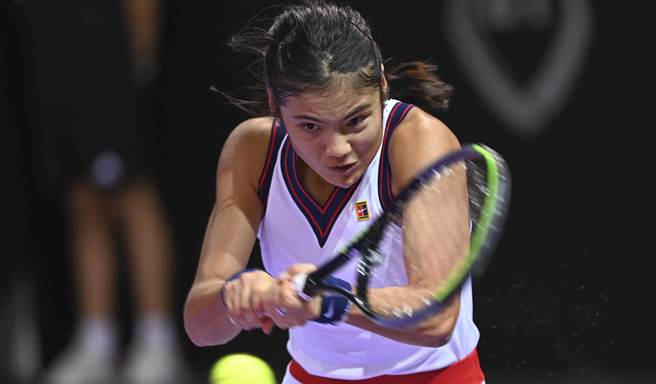 拉杜卡努挺进8强(美联社资料照)