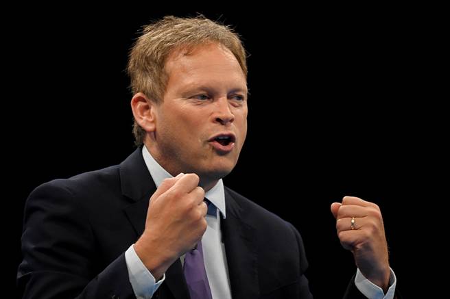 英國運輸大臣夏普斯（Grant Shapps）。(圖/路透社) 
