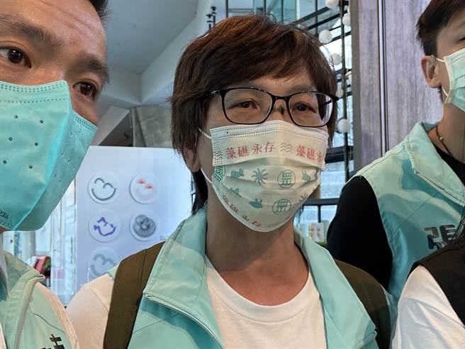 民眾党立委蔡壁如28日表示，会等国、民两党人选出来之后，民眾党再做第二选区是否参选的考量。（卢金足摄）