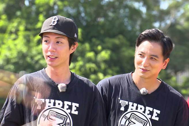 《综艺3国智》本周邀杨奇煜（右）及廖允杰。（台视提供）