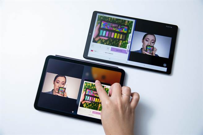 iPad mini（下）与Galaxy Tab A7 Lite同样支援基本的文书处理、萤幕分工等功能。（石智中摄）