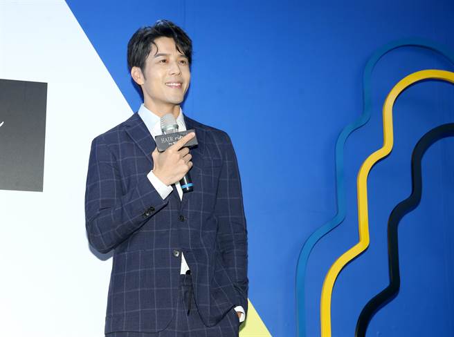 胡宇威出席髮品活动。(粘耿豪摄)