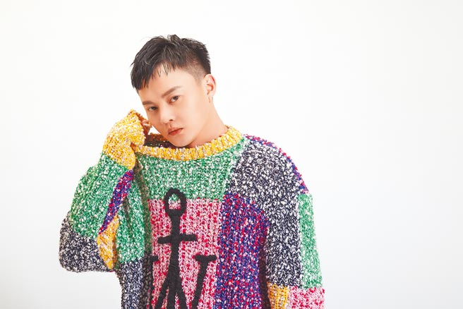 许富凯将首度登上小巨蛋开唱，进入倒数备战状态。（凯声影艺提供）