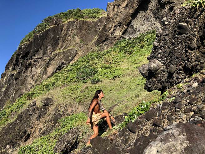 「小岛大歌」推出新单曲〈Liswar Zanset〉。（小岛大歌工作室提供）