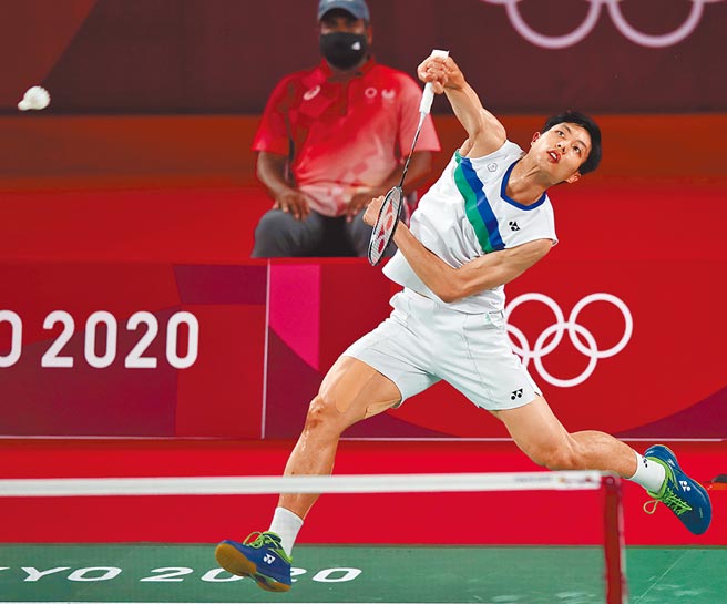 周天成以2比0击败韩将，闯进法国超级赛男单决赛。（本报资料照片）