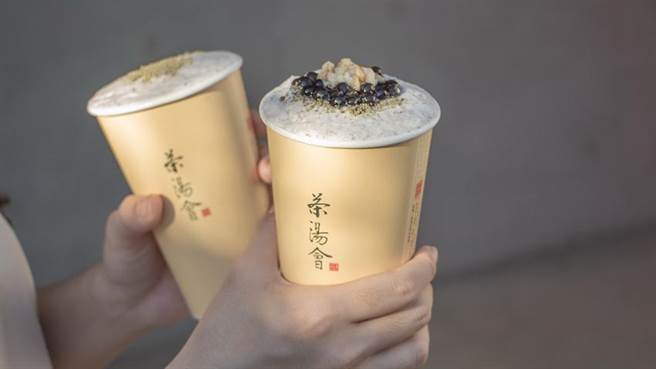 （「茶汤会」于11月起推出放大振兴券与暖饮芝麻抽幸福的双重优惠活动。图／茶汤会）