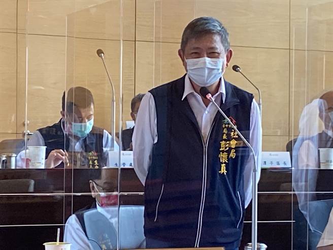 社会局长彭怀真表示，将和卫生局研议补助方案。（卢金足摄）