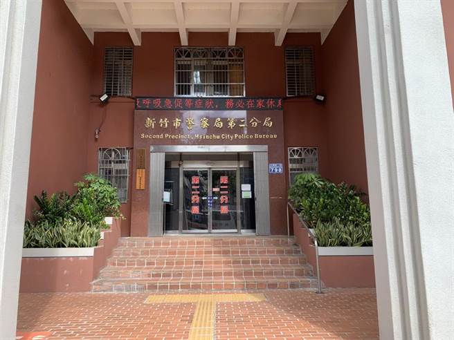 新竹市1名家長怒控兒子送到托嬰中心才8天，身上就出現不明抓痕與瘀青，半夜還會驚醒哭鬧，憤而向警方報案。（陳育賢攝）