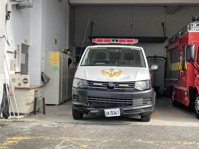 救護車急載傷患送醫台南女騎士未注意車前狀況遭撞噴飛畫面曝光 社會 中時