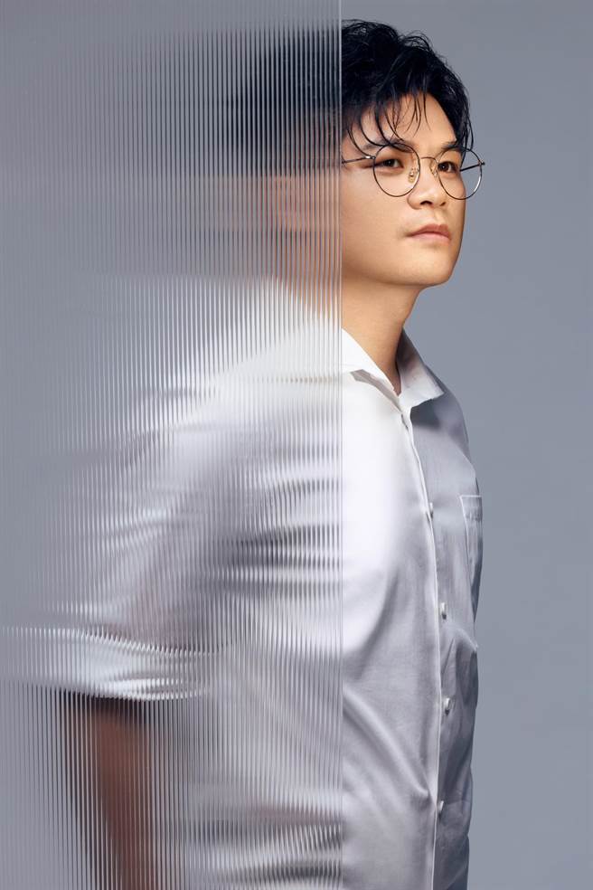 陈莫非推出首张个人全创作专辑《慢慢变好》。（福茂唱片提供）