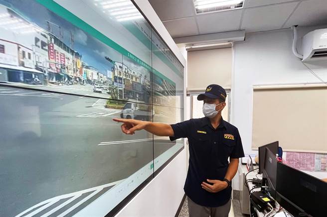 台东县警局在易肇事路口建置科技执法，县议员认为立意良善，但应拉长宣导期。（本报资料照片）