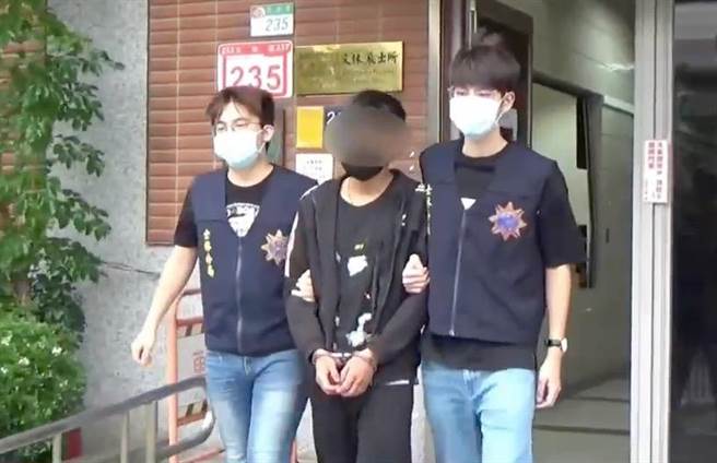 20岁曾姓男子因贩卖3级毒品咖啡包遭警方逮捕并移送法办。（图／李文正翻摄）