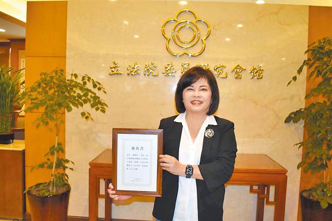 民進黨立委賴惠員被控違反選罷法，台南地院判刑4月，並褫奪公權1年。（本報資料照片）