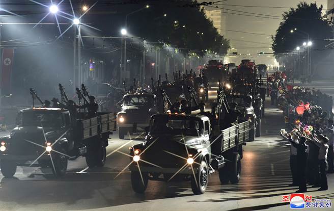 当平壤举行阅兵的时候，北韩军队的装备看起来相当精良；事实上，这些装备不一定由正规部队所使用。考量到特种作战的特殊任务，他们才是能接受最好装备与训练的菁英。(图/路透社)