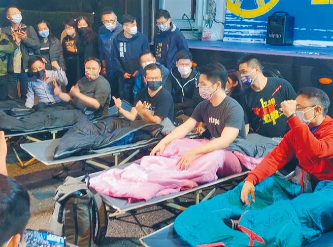 （圖／摘自羅智強臉書）