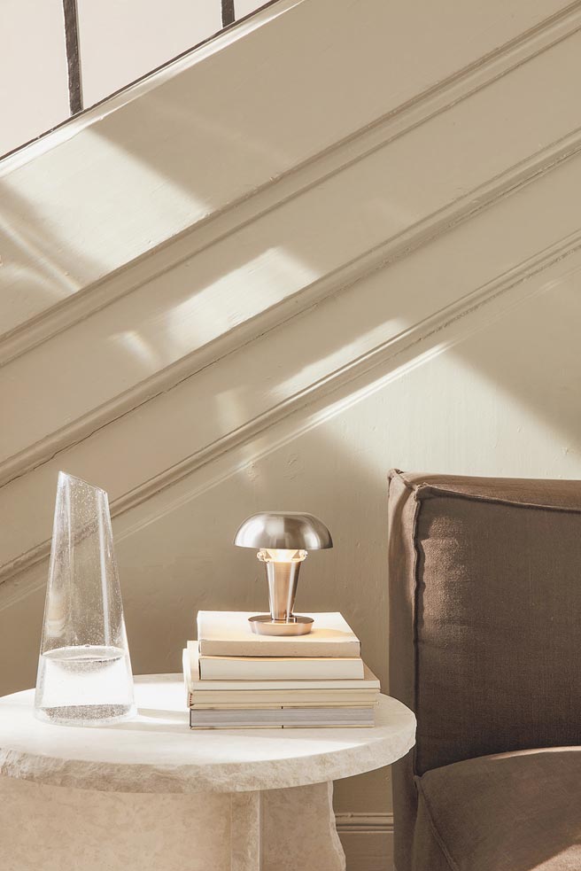 ferm LIVING Mineral Sculptural Table意境边几，4万7500元。（ferm LIVING 提供）