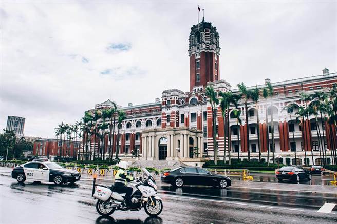 馬英九總統車隊，曾險遭涉嫌駕砂石車衝撞總統府的駕駛絕命追殺。(中時資資料庫)