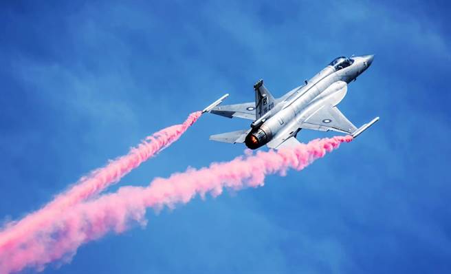 有消息称亚塞拜然正就採购JF-17 Block 3与巴基斯坦政府进行谈判。（图／巴基斯坦空军脸书）