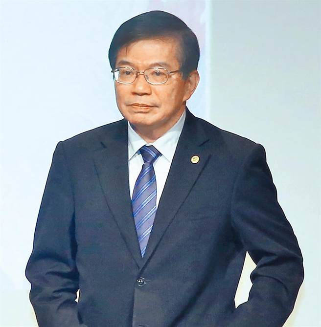 王国材临危受命，接任因太鲁阁号事件下台的林佳龙担任交通部长，近日却屡屡失言，争议不断，为了基隆捷运而废台铁更是引发轩然大波。(图／资料照、赵双杰摄)