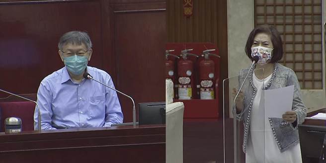 台北市长柯文哲备询。（摘自北市议会直播／张颖齐台北传真）