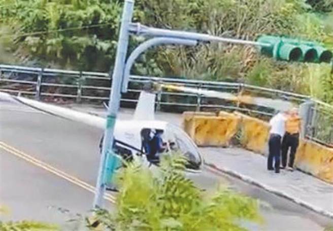 陳姓男子因個人愛好，透過管道購買未合法列管的Robinson-R22型直升機。（資料照／戴上容翻攝）
