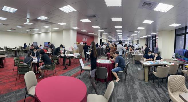 （房市最近买气强劲，房市风向球已连续4个月攀升。图／蔡惠芳）