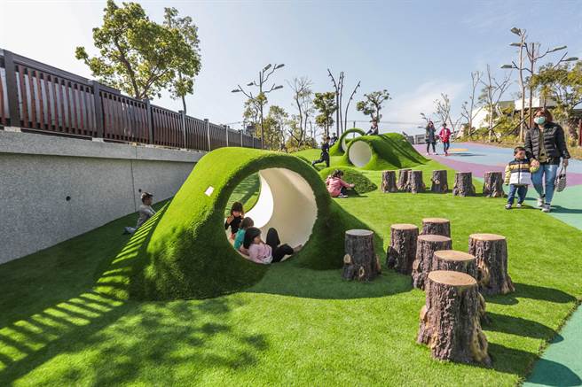 竹东镇公所举办「畅游竹东 艺游味境」活动首场「亲子同乐会」，6日将在很有特色的台泥公园登场。（罗浚滨摄）