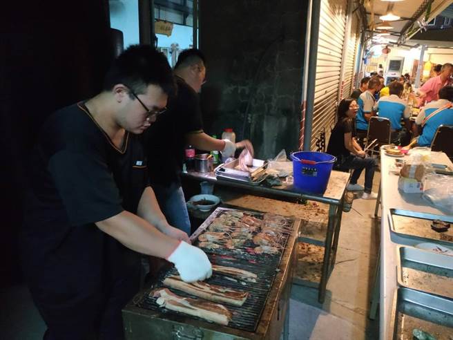 物價蠢蠢欲動，雲林縣肉品市場目前豬價維持平穩，民眾可放心烤肉。（張朝欣攝）