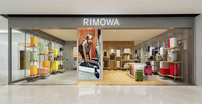RIMOWA SOGO忠孝館專門店。（RIMOWA提供）