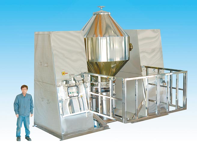 凌广工业外销北美生技医药大厂的迴转圆锥混合整厂设备RC-6000，适用于多款材料研磨，包括生技制药、健康食品等。图／凌广提供