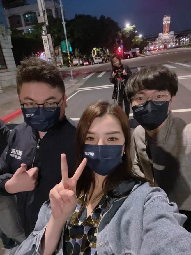 中广董事长赵少康小编群。（图／取自脸书「康编碎碎念」）