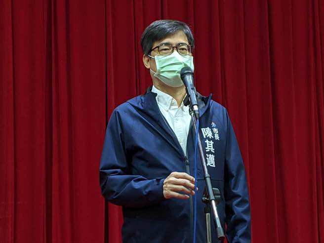 高雄巿長陳其邁5日受訪。（曹明正攝）
