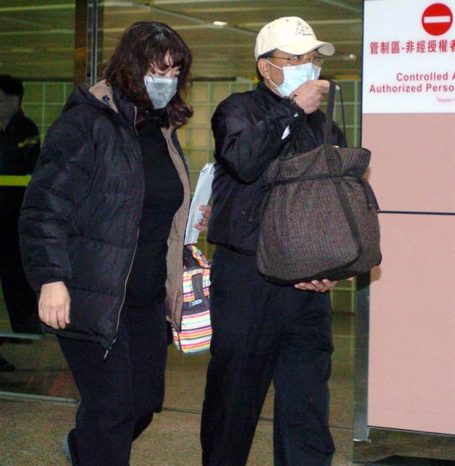 在日本杀害两名女留学生后自杀身亡嫌犯张志扬的骨灰，之后由张志扬父母带回台湾。(高兴宇摄)