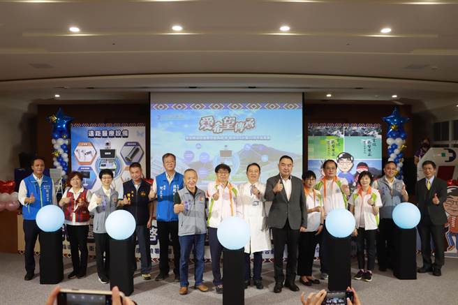 苗栗縣長徐耀昌等人5日共同在大千醫院啟動遠距醫療網。（大千醫院提供／謝明俊苗栗傳真）