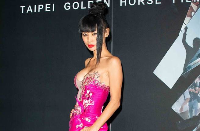 白灵为参加金马奖在防疫旅馆隔离。（图／中时资料照片）