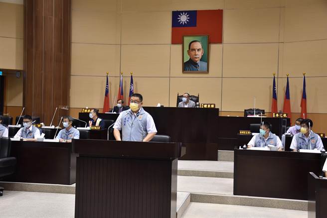 苗栗县议会定期会工作报告，5日上午轮由警察局报告。（谢明俊摄）