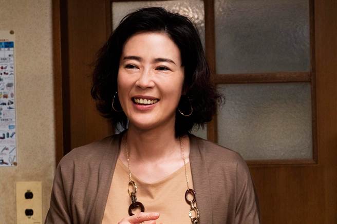 《電影之神》集結「1帝4后」 寺島忍聯手母親「制裁」無賴父（采昌提供）