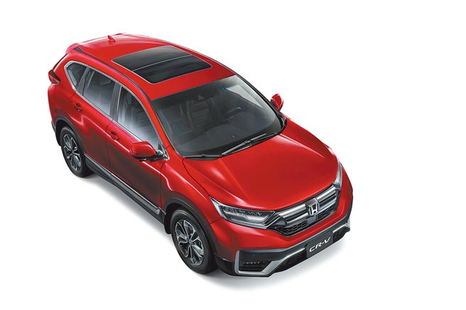 2022年式Honda CR-V全新車色「晶焰紅」散發令人注目之魅力，月底前入主可享89.9萬元起超值汰舊換新價。（Honda Taiwan提供）
