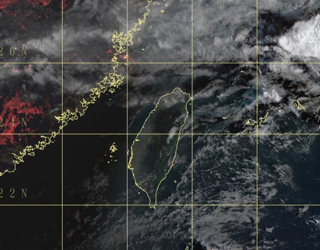 今锋面接近，迎风面地区有短暂雨。周日晚间冷空气南下，全台急冻一周。（中央气象局提供）