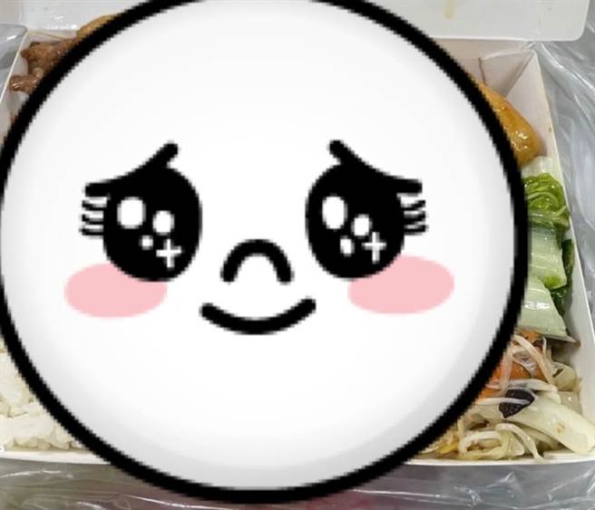 妹子因為補習的緣故，晚餐固定會吃同一家餐廳，意外發現了50元便當的超強進化史。（圖／翻攝自Dcard）