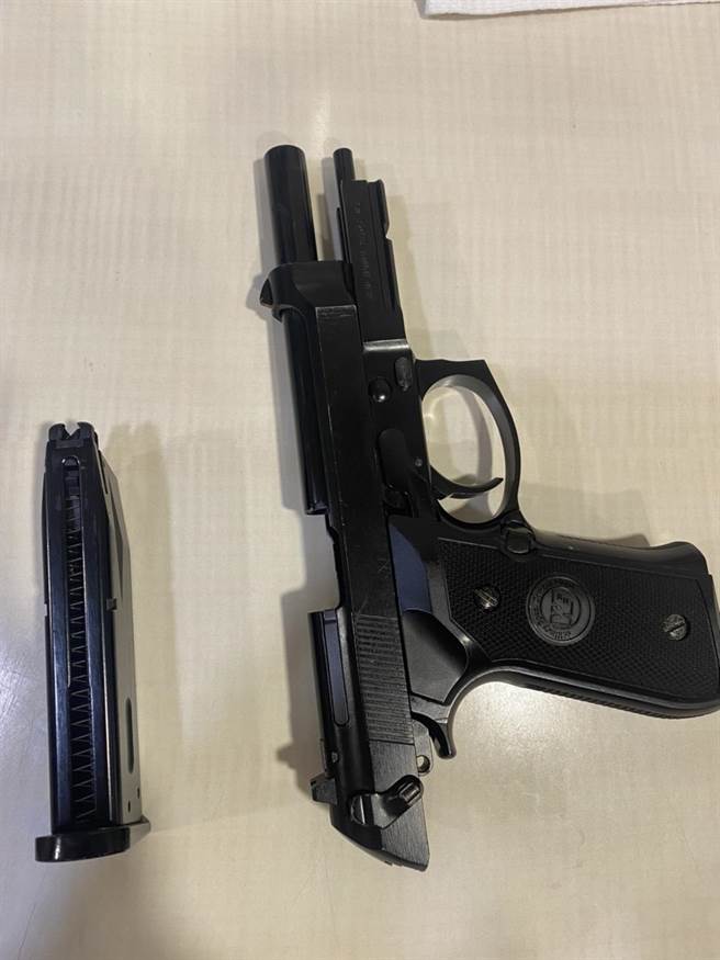 新北市三重、五股、板桥等地自4日起陆续传出3起枪击案件及1件砸店事件，警方5日晚间循线逮捕14嫌到案。（翻摄）