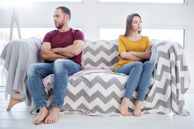 摩羯座、天蠍座、金牛座的人面對感情相當傲嬌，明明心裡喜歡得要命，但總是表現得十分冷淡。（示意圖／達志影像）