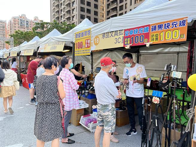 桃园妇幼商品展6日起一连2天在桃园艺文特区绿一公园登场。(蔡依珍摄)