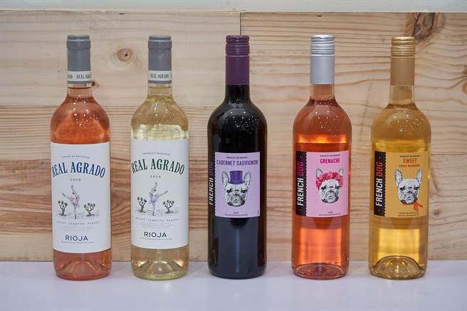 家乐福独家引进4款素食葡萄酒，首卖推出第2件5折优惠，价格店洽（未满18岁请勿饮酒）。（家乐福提供）